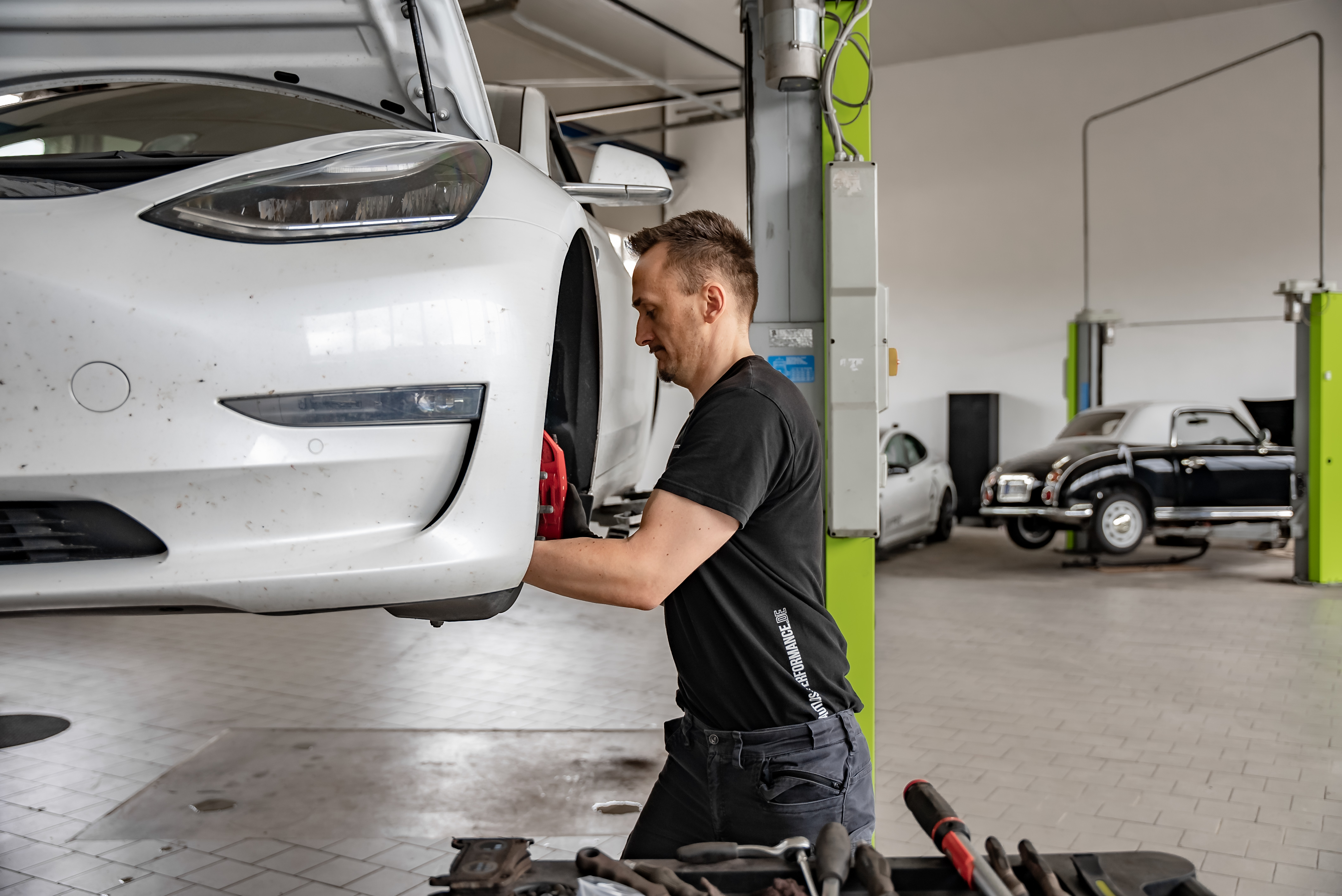Tesla Werkstatt